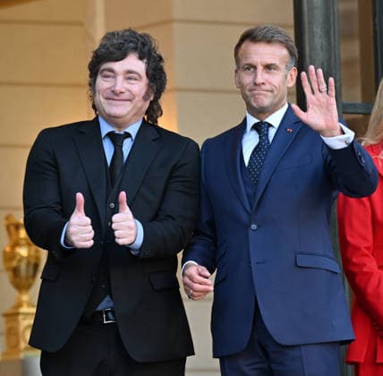 Emmanuel Macron - Javier Milei meeting in Paris PARIS, FRANCE - OCTOBER 1: French President Emmanuel Macron (R) and Argentine President Javier Milei (L) pose for a photo ahead of their meeting at the Elysee Palace in Paris, France on October 1, 2026. Mustafa Yalcin Anadolu Paris France. Editorial use only. Please get in touch for any other usage. Copyright: x2026xAnadoluxMustafaxYalcinx