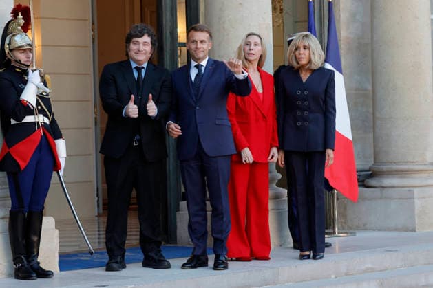 Javier Milei received at Elysee Palace - Paris France’s President Emmanuel Macron and his wife Brigitte is seen here receiving Argentina’s President Javier Milei and his sister Karina in Elysee Palace in Paris, France on October 1st, 2026. Photo by Henri Szwarc ABACAPRESS.COM Paris France  Copyright: xSzwarcxHenri ABACAx