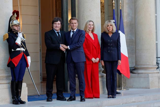 Javier Milei received at Elysee Palace - Paris France’s President Emmanuel Macron and his wife Brigitte is seen here receiving Argentina’s President Javier Milei and his sister Karina in Elysee Palace in Paris, France on October 1st, 2026. Photo by Henri Szwarc ABACAPRESS.COM Paris France  Copyright: xSzwarcxHenri ABACAx