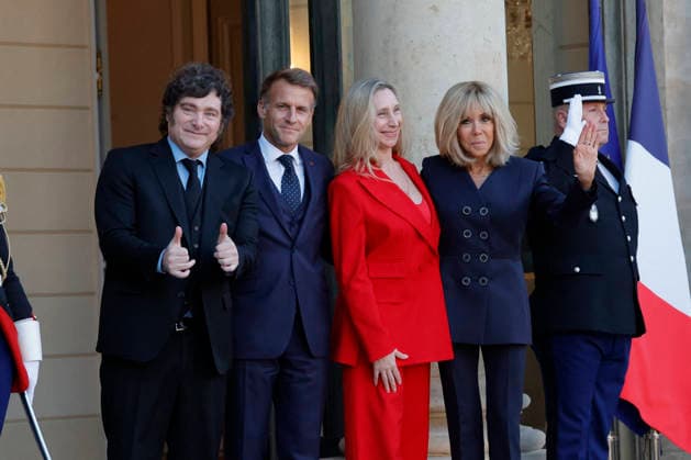 Javier Milei received at Elysee Palace - Paris France’s President Emmanuel Macron and his wife Brigitte is seen here receiving Argentina’s President Javier Milei and his sister Karina in Elysee Palace in Paris, France on October 1st, 2026. Photo by Henri Szwarc ABACAPRESS.COM Paris France  Copyright: xSzwarcxHenri ABACAx