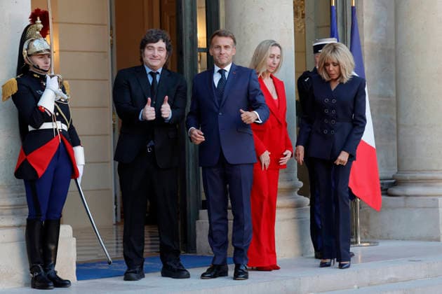 Javier Milei received at Elysee Palace - Paris France’s President Emmanuel Macron and his wife Brigitte is seen here receiving Argentina’s President Javier Milei and his sister Karina in Elysee Palace in Paris, France on October 1st, 2026. Photo by Henri Szwarc ABACAPRESS.COM Paris France  Copyright: xSzwarcxHenri ABACAx