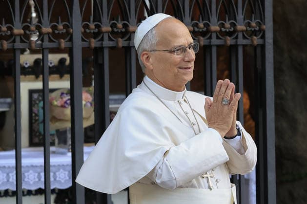 Pope Leo XIV recites the Rosary for Peace with children VATICAN CITY, VATICAN - OCTOBER 01: (----EDITORIAL USE ONLY - MANDATORY CREDIT - RICCARDO DE LUCA POOL HANDOUT - NO MARKETING NO ADVERTISING CAMPAIGNS - DISTRIBUTED AS A SERVICE TO CLIENTS----) Pope Leo XIV greets participants as he arrives for the Rosary for Peace at the Lourdes Grotto in the Vatican Gardens, at the Vatican, October 01, 2026. Between 700 and 1,000 children from schools and parishes in Rome joined the Pontiff for the beginning of the ÒOne Million Children Praying the RosaryÓ initiative promoted by the catholic organization Aid to the Church in Need (ACN). Riccardo De Luca POOL Handout Anadolu Vatican City Vatican. Editorial use only. Please get in touch for  Copyright: x2026xAnadoluxRiccardoxDexLucax xPOOLx xHandoutx