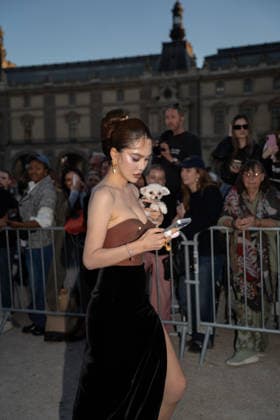RECORD DATE NOT STATED IPA89188049 - Paris, France, October 1, 2026. Guests arrive at the Schiaparelli Spring Summer 2027 fashion show at the Carrousel du Louvre during Paris Fashion Week.  Copyright: xx xx IPA89188049