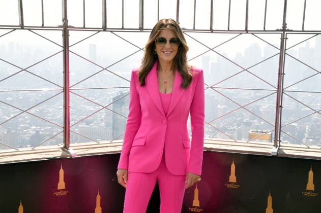 Elizabeth Hurley Lights The Empire State Building NEW YORK, NY- OCTOBER 1: Elizabeth Hurley lights the Empire State Building to Honor The EstÃe Lauder Companies™ Breast Cancer Campaign and Breast Cancer Awareness Month on October 1, 2026 in New York City. Credit: John Fycke AdMedia New York City New York USA EDITORIAL USE ONLY  Copyright: xx JohnxFycke AdMediax admphotosthree018769