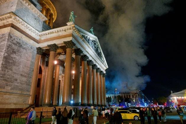 Russia St Petersburg Historic Building Fire 9255828 01.10.2026 Smoke rises as fire broke out in an 18th-century building known as the Miller Mansion in central St. Petersburg, Russia. Alexei Danichev Sputnik St. Petersburg Russia  Copyright: xAlexeixDanichevx