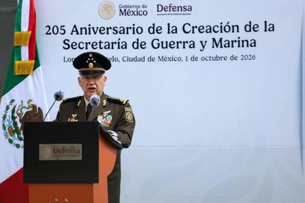 October 1, 2026: TO-45307- Ciudad de M& xe9;xico. 2026-10 -1. Ricardo Trevilla Trejo, Secretary of National Defense during the 205th anniversary of the creation of the Ministry of War and Navy in the Plaza de la Lealtad of the Ministry of National Defense of Mexico City. Alejandro God& xcd;nez Clasos.com.mx - ZUMAcs4_ 20261001_faa_cs4_184 Copyright: xAlejandroxGod& Xed;Nezx