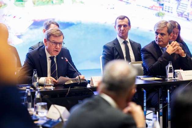L R Johann Wadephul, CDU, Federal Minister of Foreign Affairs, speaks at the plenary session of the Berlin Process in Montenegro; to his right is his Montenegrin counterpart, Ervin Ibrahimovic; Przno, October 1, 2026. Photographed on behalf of the Federal Foreign Office in Rome, Italy. Copyright: xAmreixSchulzx