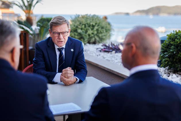 L R Johann Wadephul, CDU, Federal Minister of Foreign Affairs, photographed during a meeting with his Croatian counterpart, Gordan Grlic Radman, as part of the Berlin Process in Montenegro, Przno, October 1, 2026. Photographed on behalf of the Federal Foreign Office, Przno, Montenegro Copyright: xAmreixSchulzx