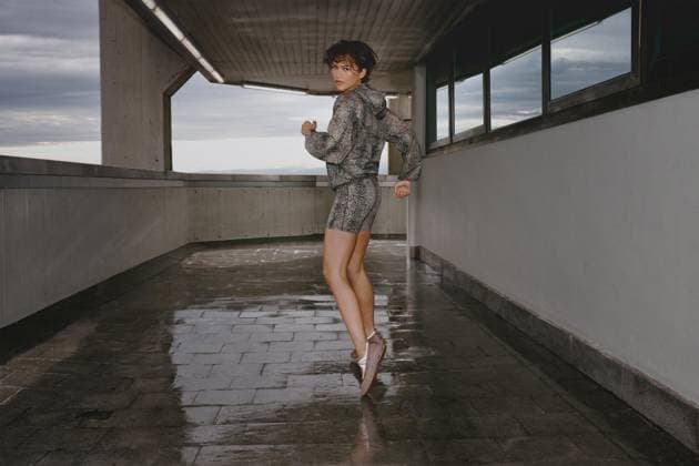 Zendaya unveils her latest collection with sportswear brand On, featuring a bold python print *MANDATORY BYLINE - MUST CREDIT: Courtesy of On Mega* Zendaya unveils her latest collection with sportswear brand On, featuring a bold python print., , It is the second collection the Dune star has co-created as part of her long-running partnership with Swiss brand On, and is showcased by Zendaya in an action movie-inspired campaign that sees her pose with a snake around her neck., , On says the collection - developed alongside Zendaya’s longtime collaborator Law Roach - brings together performance, style and everyday expression., , According to One the action movie-inspired campaign that includes a short film puts movement centre stage. , , Zend  Copyright: xThexMegaxAgencyxCourtesyxofxOn Megax