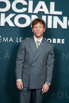 Jeremy Allen White attends the *The Social Reckoning* photocall at Le Pathé Palace on October 1, 2026, in Paris, France 460108 2026 10 01  Copyright: xLionelxGuericolasx xStarfacex STAR_460108_013