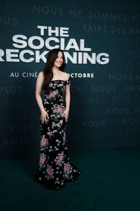 Mikey Madison attends the *THE SOCIAL RECKONING* photocall at Le Pathé Palace on October 1, 2026, in Paris, France 460108 2026 10 01  Copyright: xLionelxGuericolasx xStarfacex STAR_460108_037