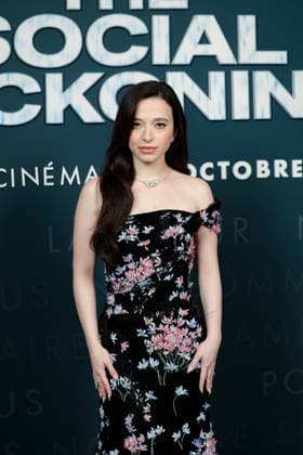Mikey Madison attends the *THE SOCIAL RECKONING* photocall at Le Pathé Palace on October 1, 2026, in Paris, France 460108 2026 10 01  Copyright: xLionelxGuericolasx xStarfacex STAR_460108_043