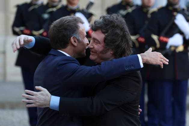 NEWS : Accueil de Javier Milei par Emmanuel Macron - Paris - 01 10 2026 Accueil de Javier MILEI, PrÃ sident de la RÃ publique d™Argentine, par Emmanuel Macron PrÃ sident de la RÃ publique Francaise. ParisFrance  Copyright: xMichtofx