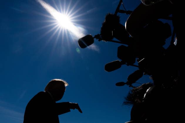 DC: Trump Departure en route Denton, Texas United States President Donald J Trump speaks to members of the media on the South Lawn of the White House, before boarding Marine One in Washington, DC, USA on Thursday, October 1, 2026. President Trump and Vice President Vance are expected to be on the campaign trail almost every day in October, as surveys show Republicans rapidly losing ground amid voter anger over the economy and the war in Iran. Credit: CNP AdMedia EDITORIAL USE ONLY  Copyright: xx AdMediax admphotosthree018783