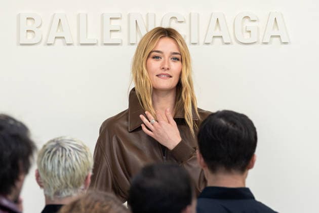 PFW - Balenciaga - Arrivals NB Sarah Pidgeon arrived at the Balenciaga Womenswear Spring Summer 2027 show as part of Paris Fashion Week on October 01, 2026 in Paris, France. Photo by Nasser Berzane ABACAPRESS.COM Paris France  Copyright: xBerzanexNasser ABACAx