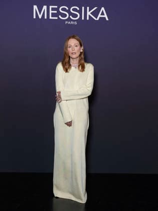 Julianne Moore at the Messika fashion show photo call in Paris on October 1, 2026 @ BestImage France  Copyright: xOLIVIERxBORDEx xBESTIMAGExOLIVIERxBORDEx xBESTIMAGEx