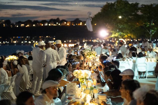 Diner en Blanc returns to New York City NEW YORK, UNITED STATES - OCTOBER 01: Hundreds of guests dressed in white gather at Pier 84 in Manhattan for New York City’s annual Diner en Blanc, in United States on October 01, 2026. Originating in Paris in 1988 and now staged across major global cities, the secretive pop-up event brings attendees together for an evening of open-air dining, music, and dancing along the Hudson River waterfront. Lokman Vural Elibol Anadolu New York United States. Editorial use only. Please get in touch for any other usage.  Copyright: x2026xAnadoluxLokmanxVuralxElibolx