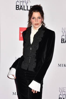 NEW YORK, NY- OCTOBER 1: Julia Fox at the New York City Ballet 2026 Fall Gala at the David H. Koch Theater at Lincoln Center Plaza on October 1, 2026 in New York City. Credit: AdMedia New York City USA - ZUMAa123 20261001_zaa_a123_097 Copyright: xJohnxFyckex