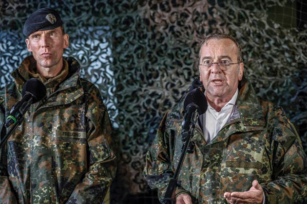 Innovations are being put to the test by the German Army. Demonstrators are presented to the Federal Minister of Defense amid steady rain. Press statements by Boris Pistorius, Federal Minister of Defense; Lieutenant General Dr. Christian Freuding, Inspector General of the Army; Bergen Military Training Area; Lower Saxony Firing Range; Celle District, Germany