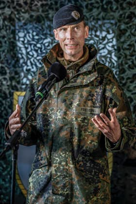Innovations are being put to the test by the German Army. Demonstrators are presented to the Federal Minister of Defense amid steady rain. Press statements by Lieutenant General Dr. Christian Freuding, Inspector General of the Army, Bergen Military Training Area, Lower Saxony Firing Range, Celle District, Germany