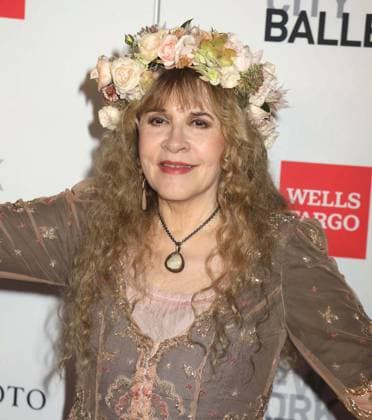 October 1, 2026, New York, New York, USA: Singer from rock band Fleetwood Mac, STEVIE NICKS wearing a dress by Mikimoto seen during the red carpet arrivals for the New York City Fall Ballet Fall 2026 Gala held at the David Koch Theater at Lincoln Center. New York USA - ZUMAk03_ 20261001_zaf_k03_104 Copyright: xNancyxKaszermanx