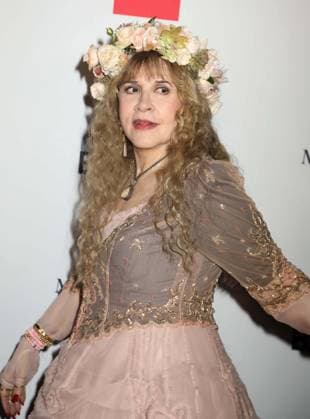 October 1, 2026, New York, New York, USA: Singer from rock band Fleetwood Mac, STEVIE NICKS wearing a dress by Mikimoto seen during the red carpet arrivals for the New York City Fall Ballet Fall 2026 Gala held at the David Koch Theater at Lincoln Center. New York USA - ZUMAk03_ 20261001_zaf_k03_092 Copyright: xNancyxKaszermanx