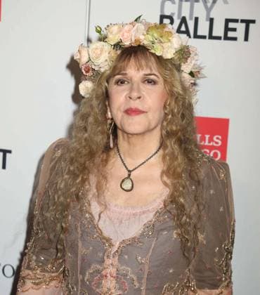 October 1, 2026, New York, New York, USA: Singer from rock band Fleetwood Mac, STEVIE NICKS wearing a dress by Mikimoto seen during the red carpet arrivals for the New York City Fall Ballet Fall 2026 Gala held at the David Koch Theater at Lincoln Center. New York USA  - ZUMAk03_ 20261001_zaf_k03_094 Copyright: xNancyxKaszermanx