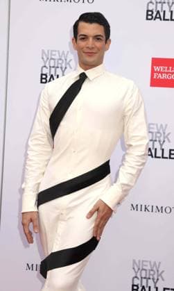 October 1, 2026, New York, New York, USA: Dancer GILBERT BOLDEN III seen during the red carpet arrivals for the New York City Fall Ballet Fall 2026 Gala held at the David Koch Theater at Lincoln Center. New York USA - ZUMAk03_ 20261001_zaf_k03_006 Copyright: xNancyxKaszermanx