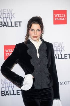 October 1, 2026, New York, New York, United States: Julia Fox attends.The New York City Ballet 2026 Fall Gala at David H. Koch Theater, Lincoln Center on October 01, 2026 in New York City. New York United States - ZUMAs197 20261001_aaa_s197_888 Copyright: xRonxAdarx