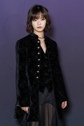 Messika Spring Summer 2027 Fashion Show During Paris Fashion Week: Celebrity Arrivals—Gengxi Li 460109 October 1, 2026, Paris, France  Copyright: xSebastienxFremontx xStarfacex STAR_460109_018