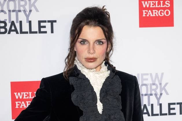 October 1, 2026, New York, New York, United States: Julia Fox attends.The New York City Ballet 2026 Fall Gala at David H. Koch Theater, Lincoln Center on October 01, 2026 in New York City. New York United States - ZUMAs197 20261001_aaa_s197_933 Copyright: xRonxAdarx