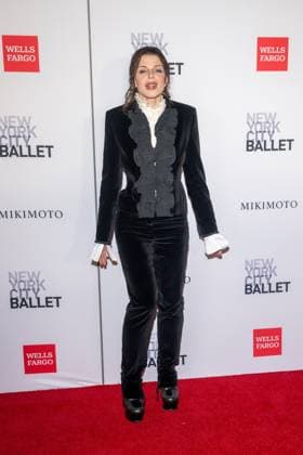 October 1, 2026, New York, New York, United States: Julia Fox attends.The New York City Ballet 2026 Fall Gala at David H. Koch Theater, Lincoln Center on October 01, 2026 in New York City. New York United States - ZUMAs197 20261001_aaa_s197_936 Copyright: xRonxAdarx
