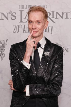 Pan™s Labyrinth 20th Anniversary Doug Jones attends the 20th Anniversary Carpet of Pan s Labyrinth at Academy Museum of Motion Pictures on October 01, 2026 in Los Angeles, California. Los Angeles Academy Museum California USA Copyright: xCraSH imageSPACEx