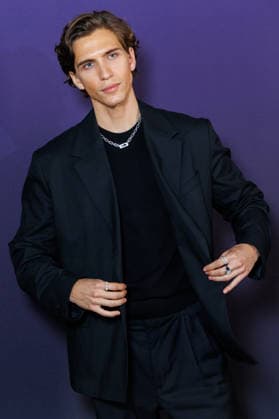Messika Spring Summer 2027 Fashion Show during Paris Fashion Week: Celebrity Arrivals—Amai Nie 460109 October 1, 2026, Paris, France  Copyright: xSebastienxFremontx xStarfacex STAR_460109_267
