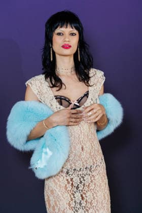 Messika Spring Summer 2027 Fashion Show During Paris Fashion Week: Celebrity Arrivals—Emma Winder 460109 October 1, 2026, Paris, France  Copyright: xSebastienxFremontx xStarfacex STAR_460109_282