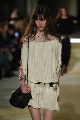 PFW - Isabel Marant Runway A model walks the runway during the Balmain Womenswear Spring Summer 2027 show as part of Paris Fashion Week on September 30, 2026 in Paris, France. Photo by Alain-Gil Gonzalez ABACAPRESS.COM Paris France  Copyright: xGonzalezxAlain-Gil ABACAx