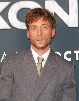 Jeremy Allen White Premiere of the film *The Social Reckoning* at the Pathé Palace cinema in Paris on October 1, 2026 Coadic Guirec Bestimage Premiere of the film *The Social Reckoning* at the Pathé Palace cinema in Paris on October 1, 2026 Paris, France  Copyright: xCOADICxGUIRECx xBESTIMAGExCOADICxGUIRECx xBESTIMAGEx