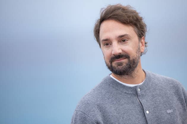 8th Cinéroman Festival - En Haut De La Pile Photocall Louis-Julien Petit attends the photocall of the film En Haut De La Pile during the 8th Cinéroman Festival on the Promenade des Anglais in Nice, France on October 1, 2026. Photo by Shootpix ABACAPRESS.COM Nice France  Copyright: xShootpix ABACAx