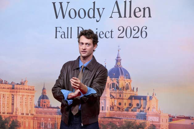 October 1, 2026, Madrid, Madrid, Spain: PETER VIVES attends the photocall of the presentation of the shooting of Woody Allen s new movie Madrid Spain  - ZUMAc260 20261001_zep_c260_027 Copyright: xMikexChicorrox