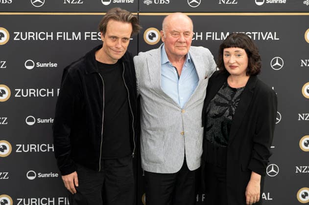August Diehl, Hanns Zischler, and a guest at the premiere of the film *Vaterland* at the 22nd Zurich Film Festival at Arthouse Le Paris in Zurich, October 1, 2026 Foto:xA.xRaemyx xFuturexImagex vaterland_6017