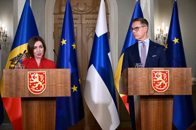 LKS 20261002 Moldovan President Maia Sandu and Finnish President Alexander Stubb attend a press conferance at the Presidential Palace in Helsinki, Finland, on October 2, 2026. President Sandu pays a working visit to Finland. - MIKKO STIG Helsinki Finland  Copyright: xMikkoxStigx xvv_bIWF6jQ