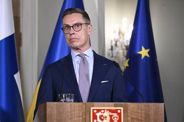 LKS 20261002 Finnish President Alexander Stubb attends a press conferance with Moldovan President at the Presidential Palace in Helsinki, Finland, on October 2, 2026. - MIKKO STIG Helsinki Finland  Copyright: xMikkoxStigx nhbGErxShG8