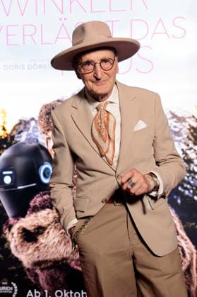 Günther Krabbenhöft at the special screening of the film *Frau Winkler Leaves the House* at Cinema Paris, Berlin, October 1, 2026 Foto:xS.xGabschx xFuturexImagex winkler_6005