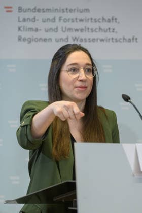 photonews in Vienna, Octobe
