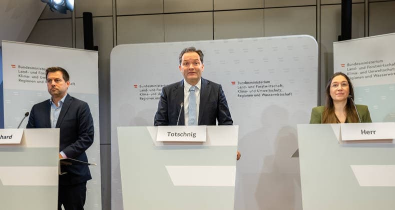 October 2, 2026: Press Conference at the Federal Ministry of Agriculture, Forestry, Climate, and Environmental Protection (BMLUK) with Michael Bernhard (NEOS), Member of the National Council; Norbert Totschnig (ÖVP), Federal Minister o