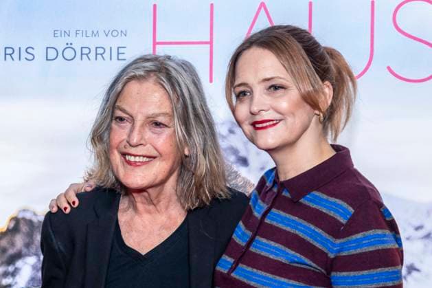 ABB FRAUWINKLER Angela Winkler and Laura Tonke on the red carpet at the special screening of the feature film *Frau Winkler verlässt das Haus* at the Cinema Paris in Berlin on October 1, 2026, Berlin, Germany