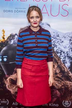 ABB FRAUWINKLER Laura Tonke on the red carpet at the special screening of the feature film *Frau Winkler Verlässt das Haus* at the Cinema Paris in Berlin, October 1, 2026, Berlin, Germany