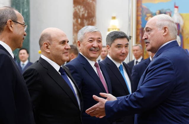 BELARUS, MINSK - OCTOBER 2, 2026: Alexander Lukashenko (R), President of Belarus, greets Prime Ministers Abdulla Aripov of Uzbekistan, Mikhail Mishustin of Russia, Adylbek Kasymaliev of Kyrgyzstan, and Olzhas Bektenov (L-R) of Kazakhstan during a meeting at the Independence Palace Minsk Belarus - ZUMAt113 20261002_zaa_t113_131 Copyright: xDmitryxAstakhovx