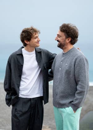 8th Cinéroman Festival - En Haut De La Pile Photocall Aliochia Schneider and Louis-Julien Petit attend the photocallt for Louis-Julien Petit s film En haut de la pile at the Cineroman festival, dedicated exclusively to films adapted from literary work, in Negresco Beach in Nice, France, on October 1, 2026. Photo by Laurent Coust ABACAPRESS.COM Nice Provence-Alpes-Cote d Azur France  Copyright: xCoustxLaurent ABACAx