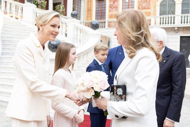 October 2, 2026, Principato Di Monaco: A handout picture, provided by Quirinale Press Office, shows Italian President of the Republic Sergio Mattarella and his daughter Laura at the Prince s Palace, with Prince Albert II of Monaco and Princess Charlene, Monaco, 2 October 2026. ANSA Ammendola +++ ANSA PROVIDES ACCESS TO THIS HANDOUT PHOTO TO BE USED SOLELY TO ILLUSTRATE NEWS REPORTING OR COMMENTARY ON THE FACTS OR EVENTS DEPICTED IN THIS IMAGE - NO ARCHIVING - NO LICENSING - NPK Principato Di Monaco  - ZUMAa110 20261002_zaf_a110_009 Copyright: xQuirinalexPressxOffice Francescox